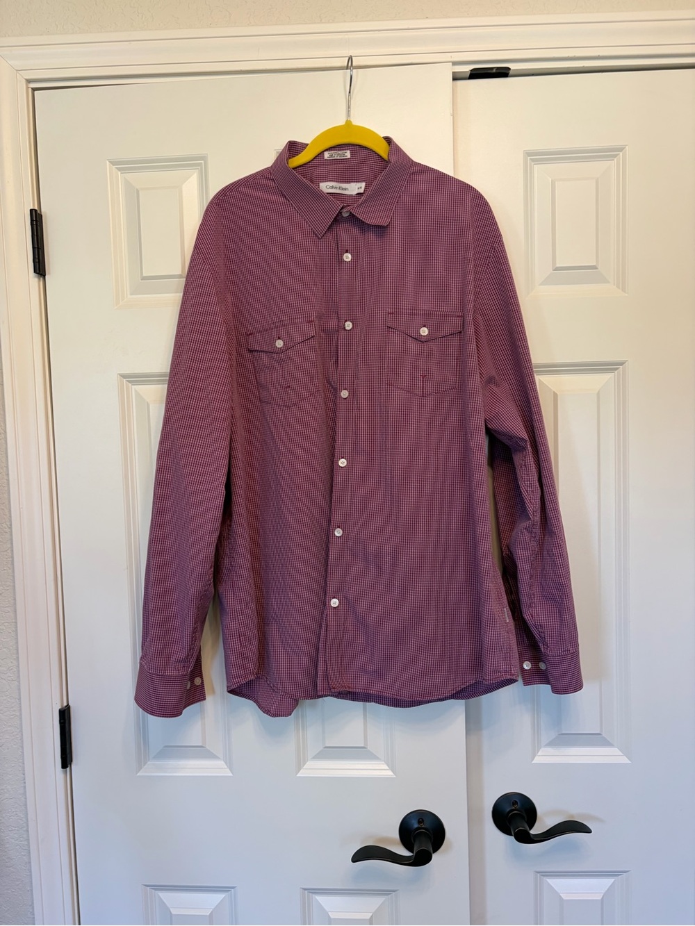 Calvin Klein Men’s XL Red White Micro Gingham Check Cotton Button Down Shirt